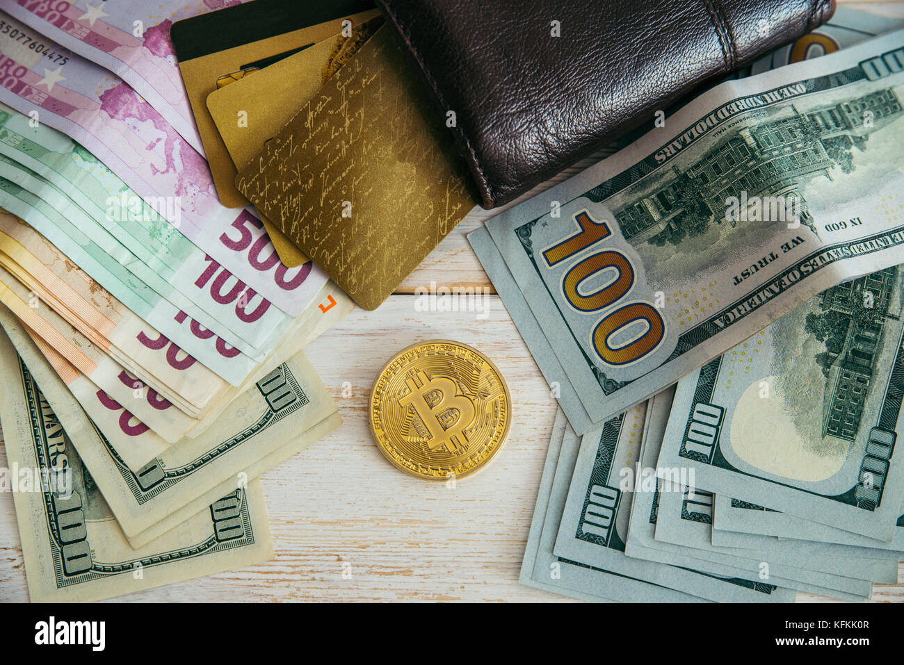 Bitcoin Dollar Stock Photos Bitcoin Dollar Stock Images Alamy - 